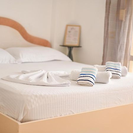 Coastal Retreat - Beach Apartment Vlorë Esterno foto